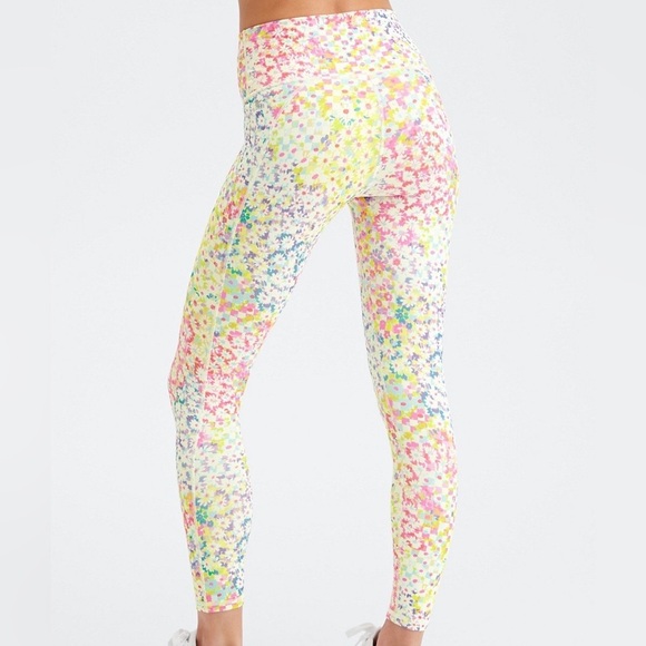 Fabletics Define PowerHold® High-Waisted 7/8 Legging Sz Small Patchwork Daisy - Picture 5 of 6